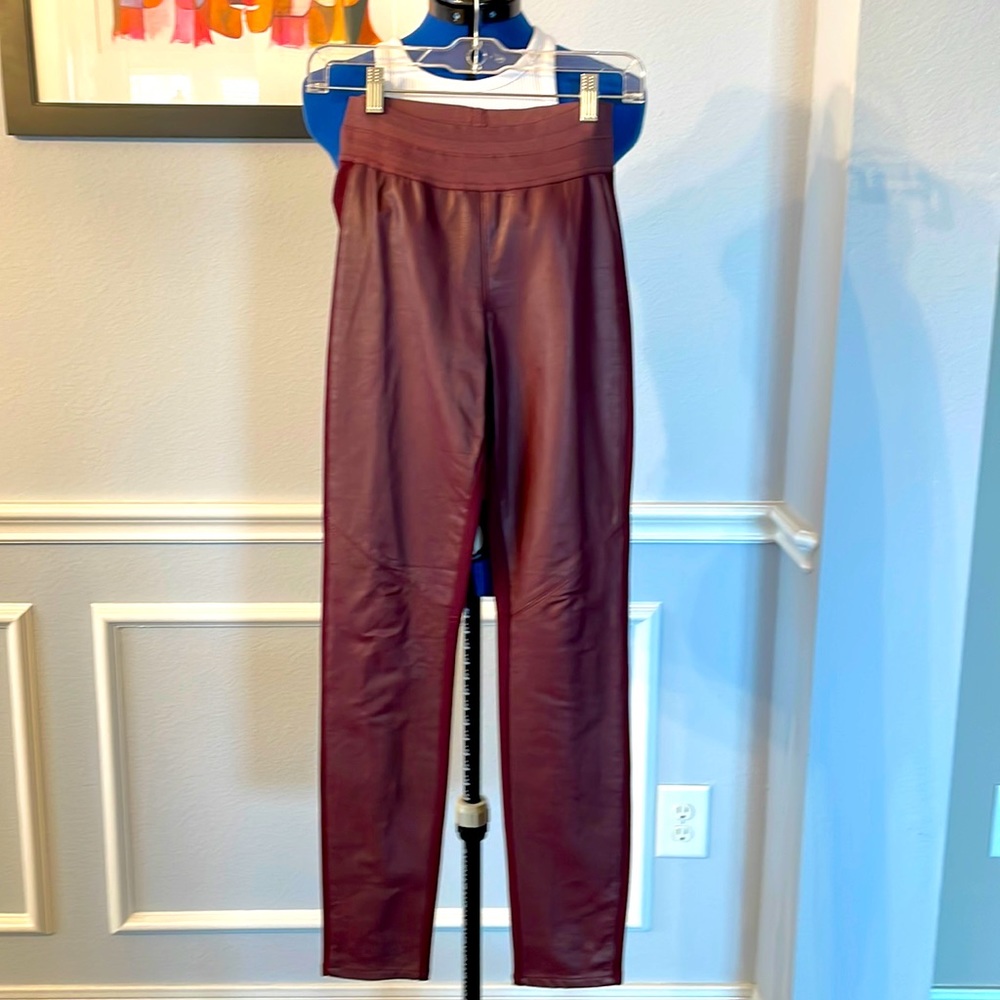 PAIGE Leather Front Knit Back Legging in Maroon/Burgundy size Small